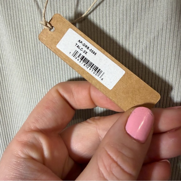 NWT SKIMS Soft Lounge Ribbed Maxi Dress in Talc - size 3X - Picture 9 of 9